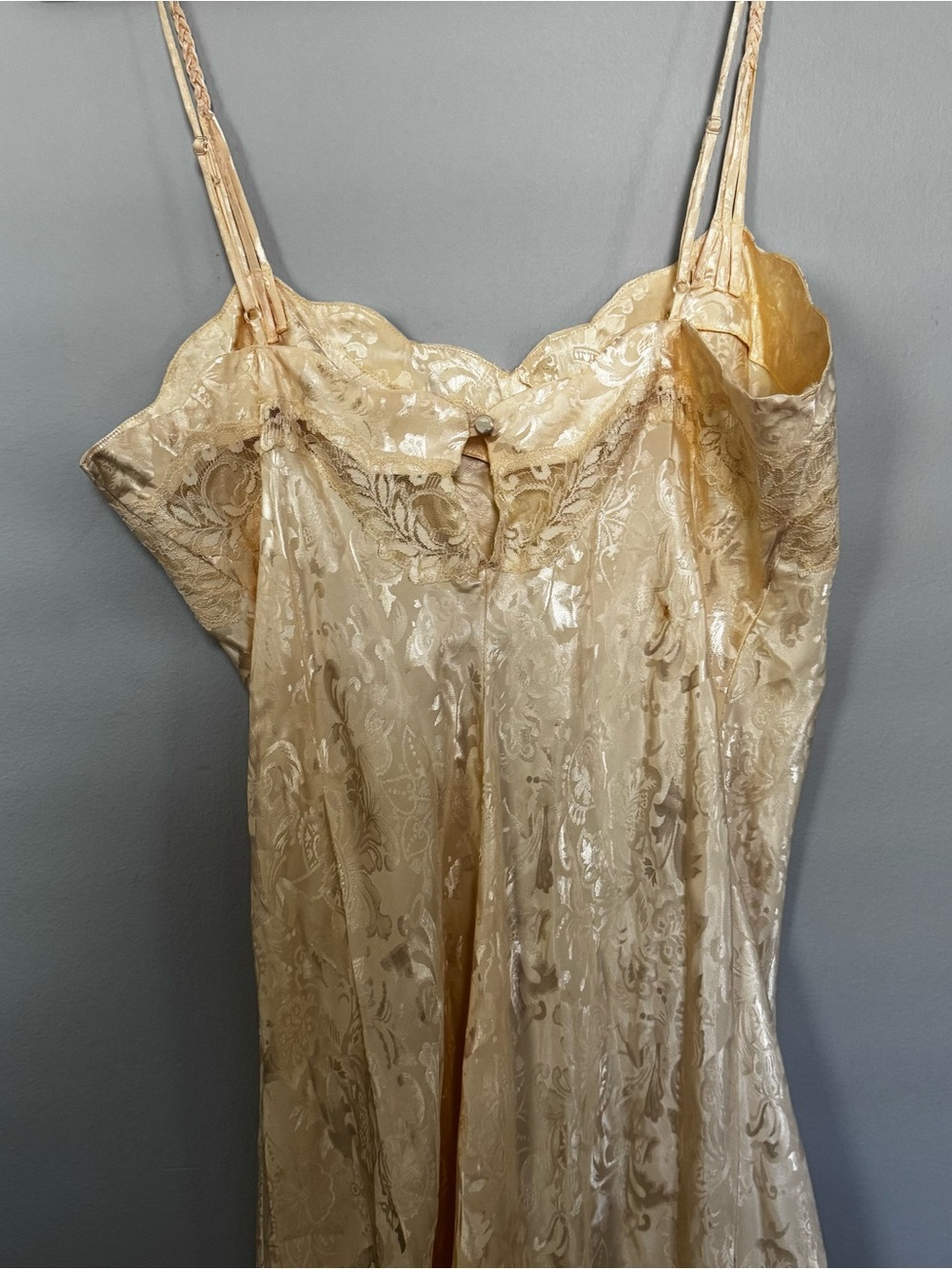 Vintage Victoria’s Secret Gold Label Ivory Satin Lace Nightgown Slip Dress L - Picture 11 of 12